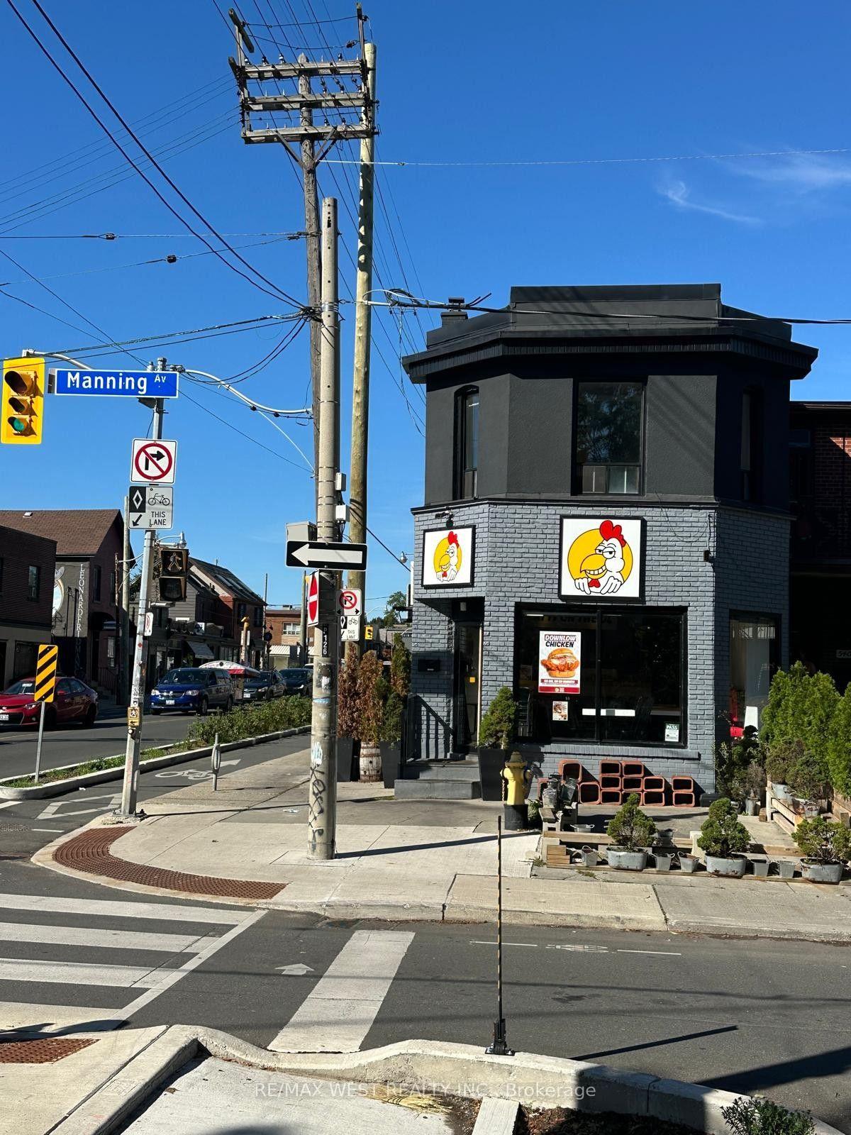 290 Harbord Street Second Floor Apt #1, Toronto, On M1g 1g6