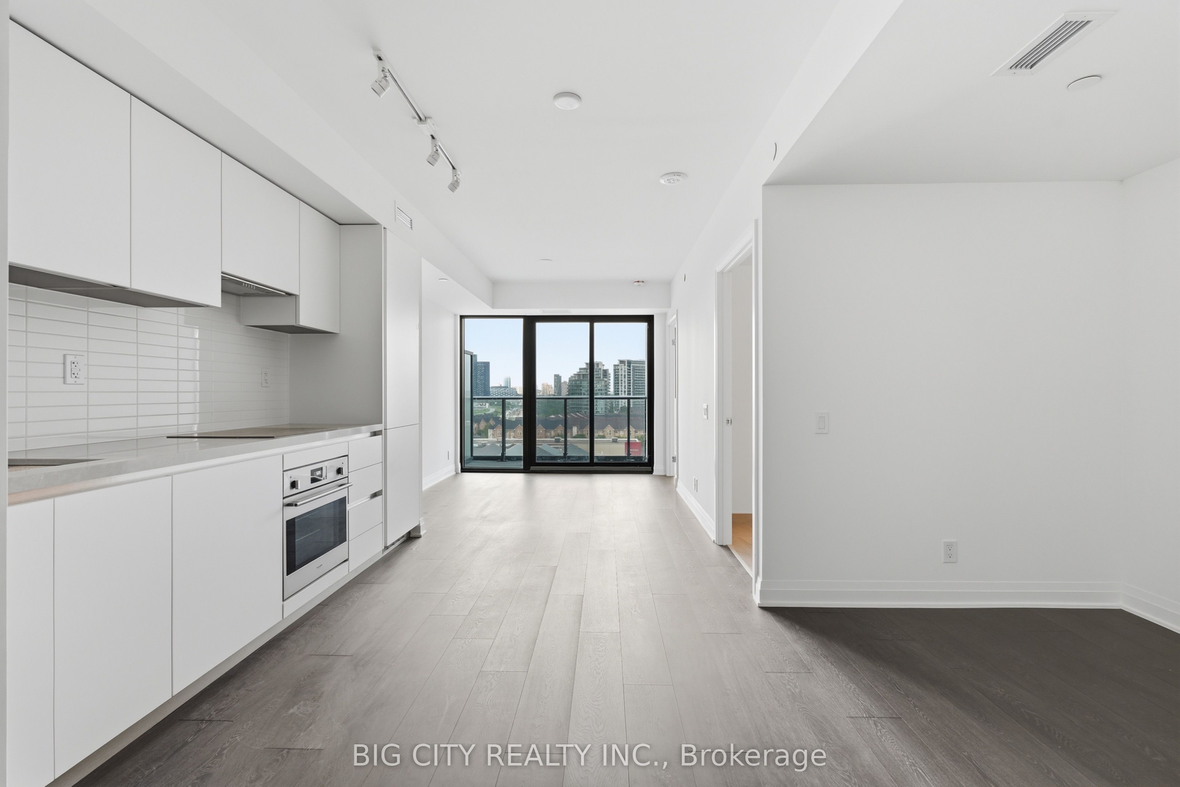 25 Frederick Todd Way 2207, Toronto, On M4g 0c9