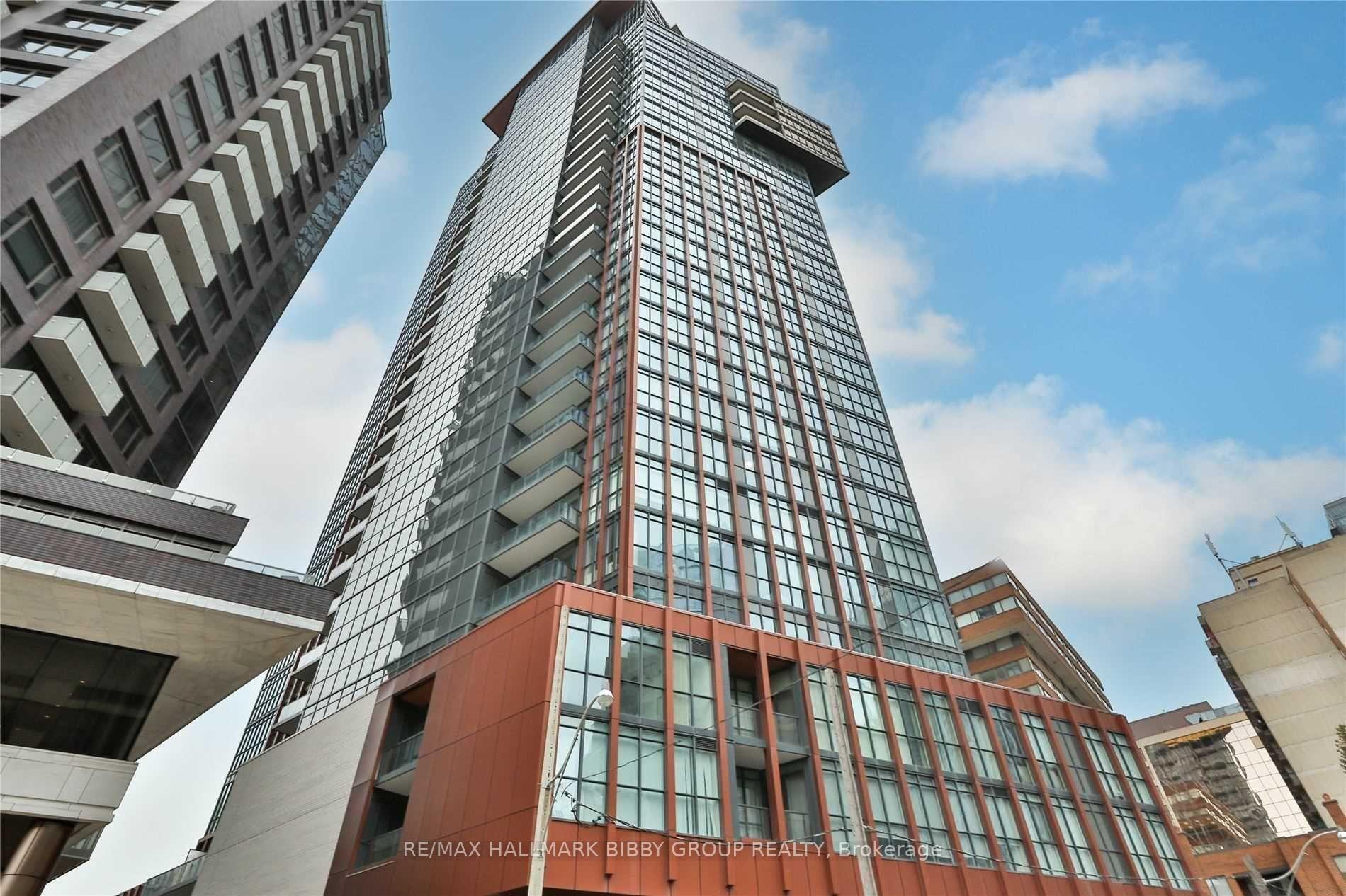 32 Davenport Road 2102, Toronto, On M5r 1h3