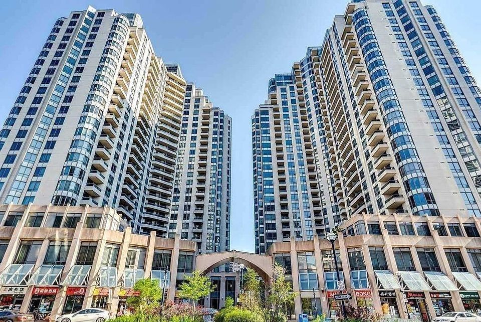 15 Northtown Way 2515, Toronto, On M2n 7a2