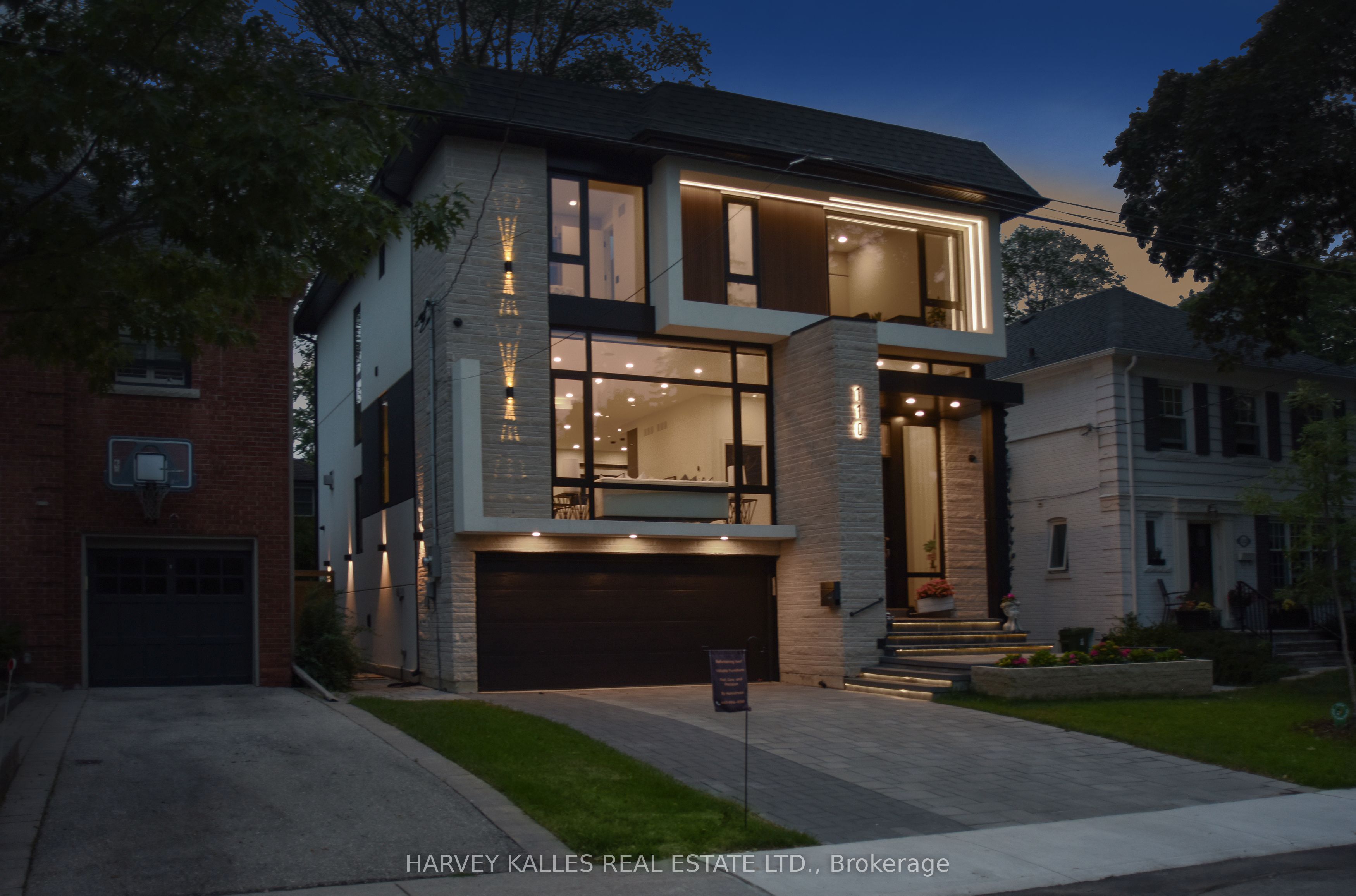 110 Mona Drive, Toronto, On M5n 2r4