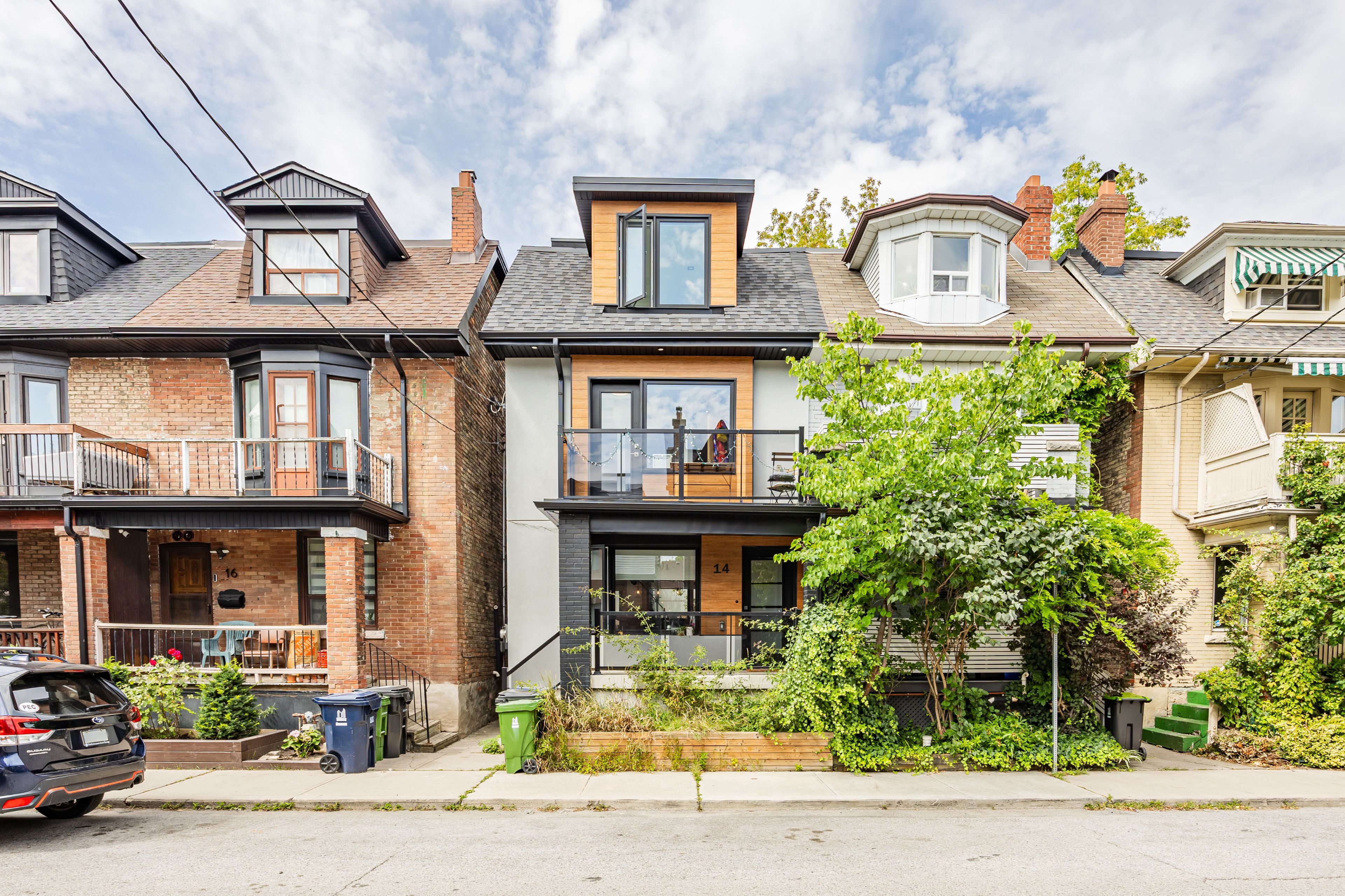 14 Gore Street, Toronto, On M6j 2c6