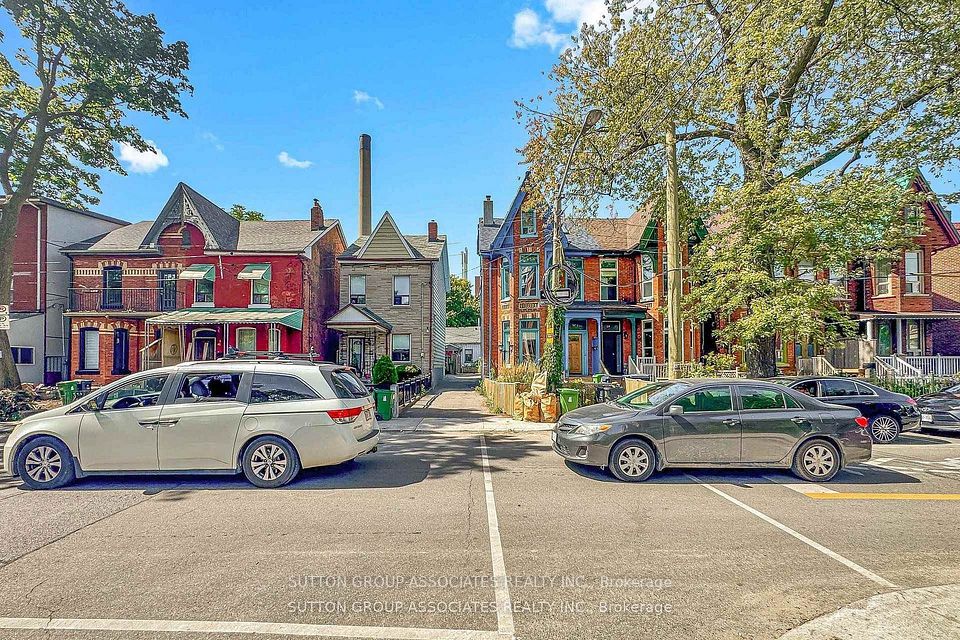 415 Brunswick Avenue, Toronto, On M5r 2z2