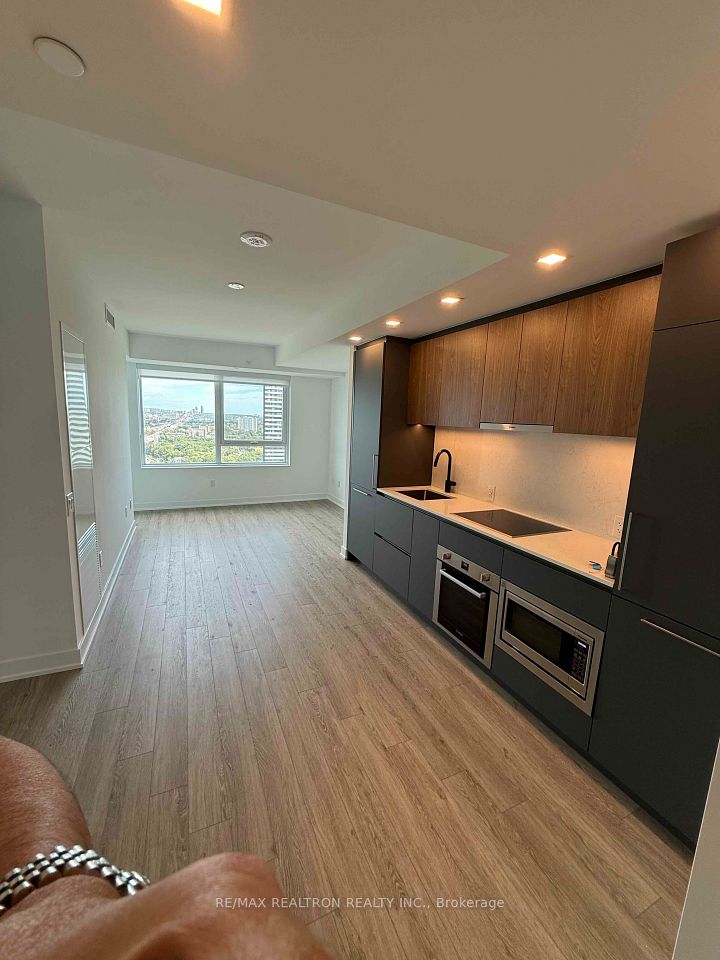 609 Sherbourne Street 2808, Toronto, On M4x 0a4