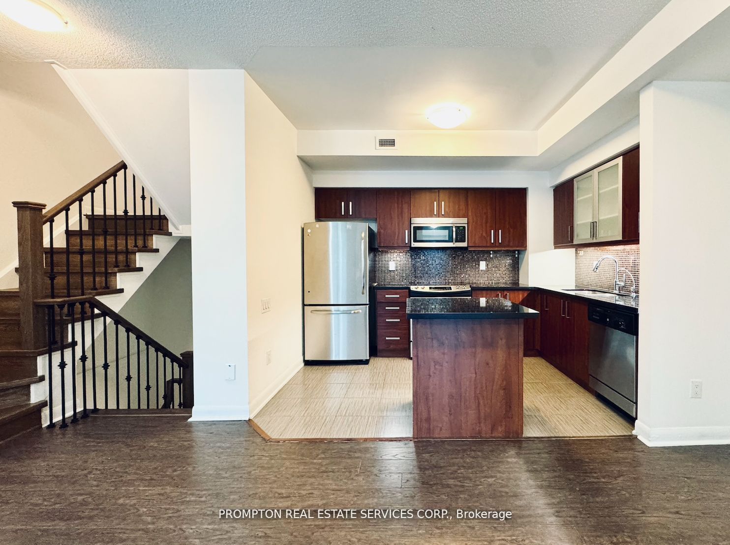 19 Anndale Drive Th10, Toronto, On M2n 0h2