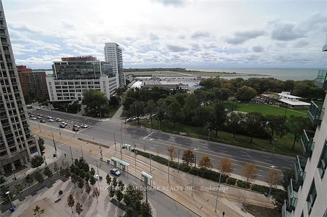 215 Fort York Boulevard 1403, Toronto, On M1s 0g4