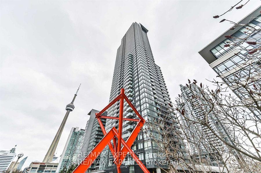 25 Telegram Mews 4801, Toronto, On M5n 1l6