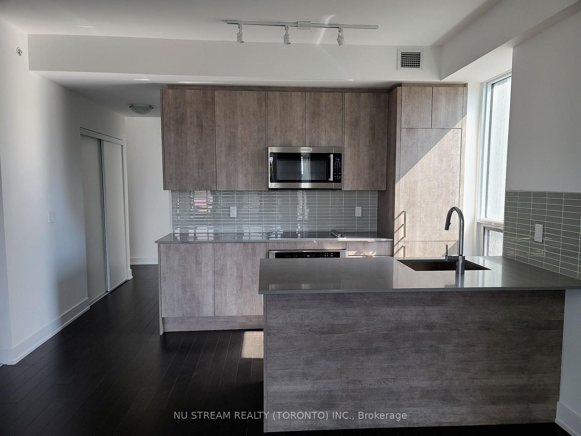 181 Bedford Road 307, Toronto, On M5r 0c2
