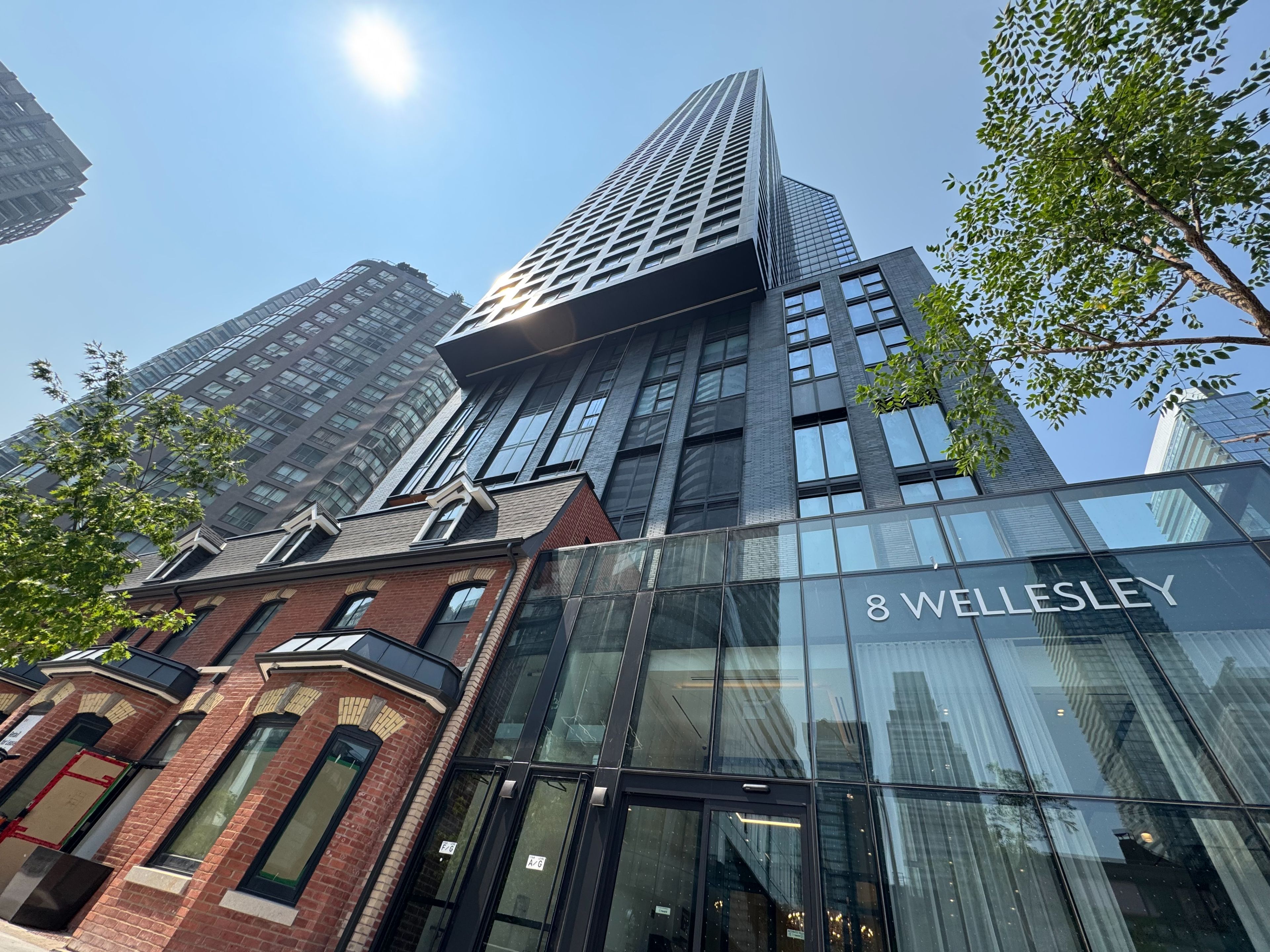8 Wellesley Street W 5205, Toronto, On M4y 0j5