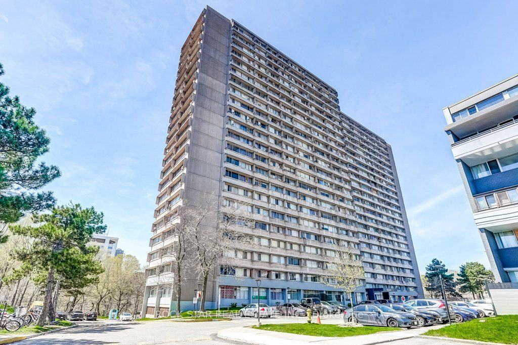 10 Sunny Glenway 1711, Toronto, On M3c 2z3
