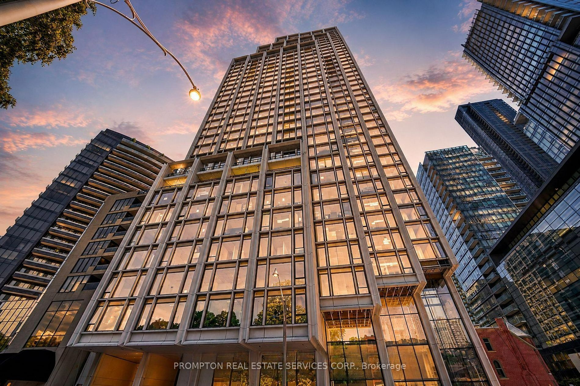 1315 Bay St Street 3302, Toronto, On M5r 2c4