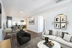 2525 Bathurst Street 710, Toronto, On M6b 2y9