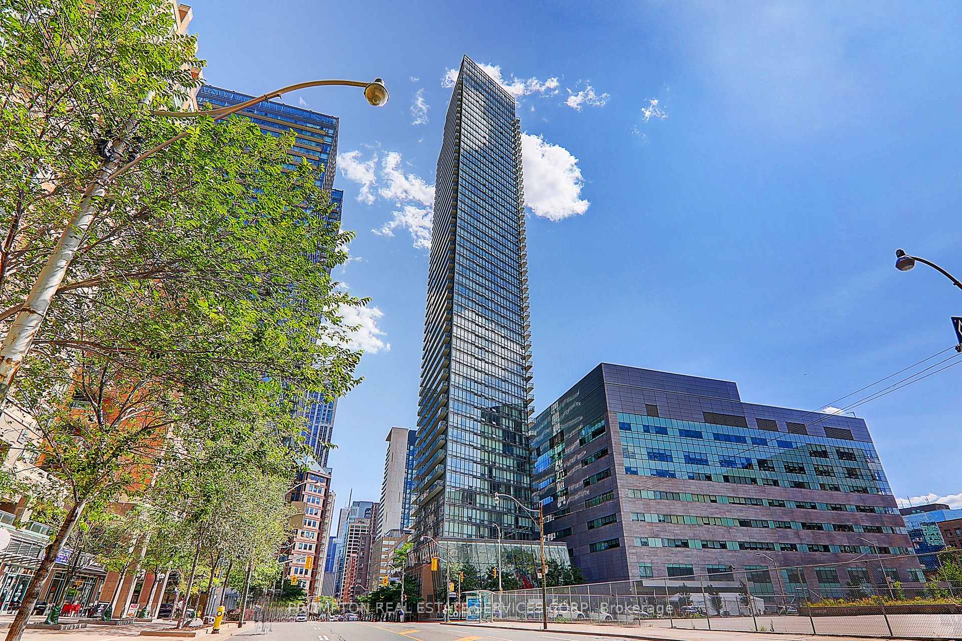 832 Bay Street 4903, Toronto, On M5s 1z6