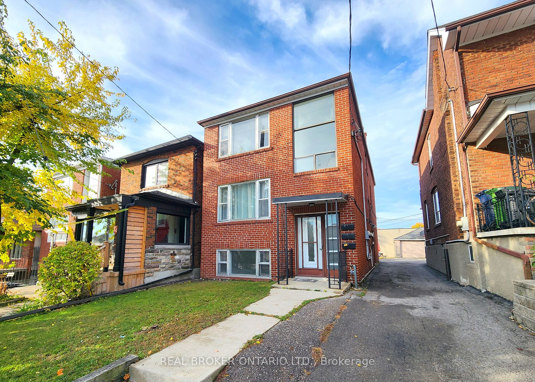 388 Winona Drive 1, Toronto, On M6c 3t5