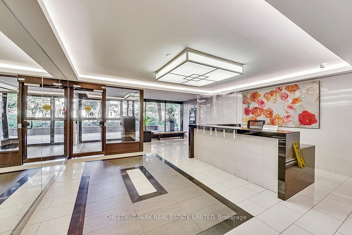 40 Homewood Avenue 414, Toronto, On M4y 2k2