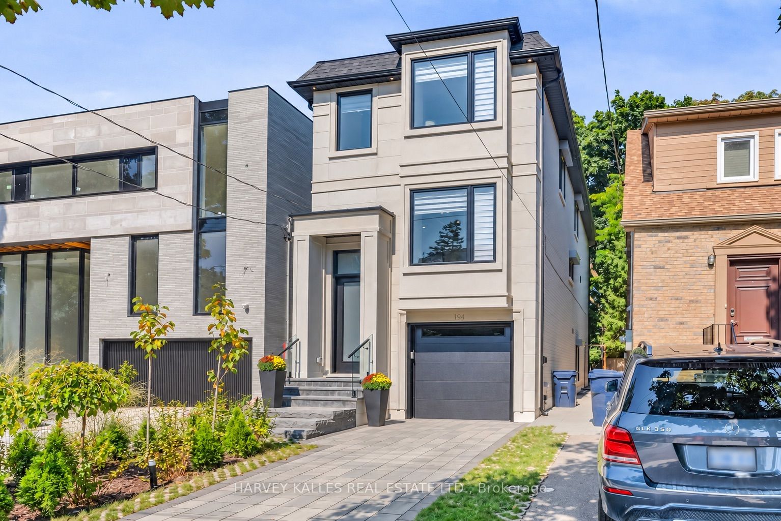 194 Sheldrake Boulevard, Toronto, On M4p 2b5