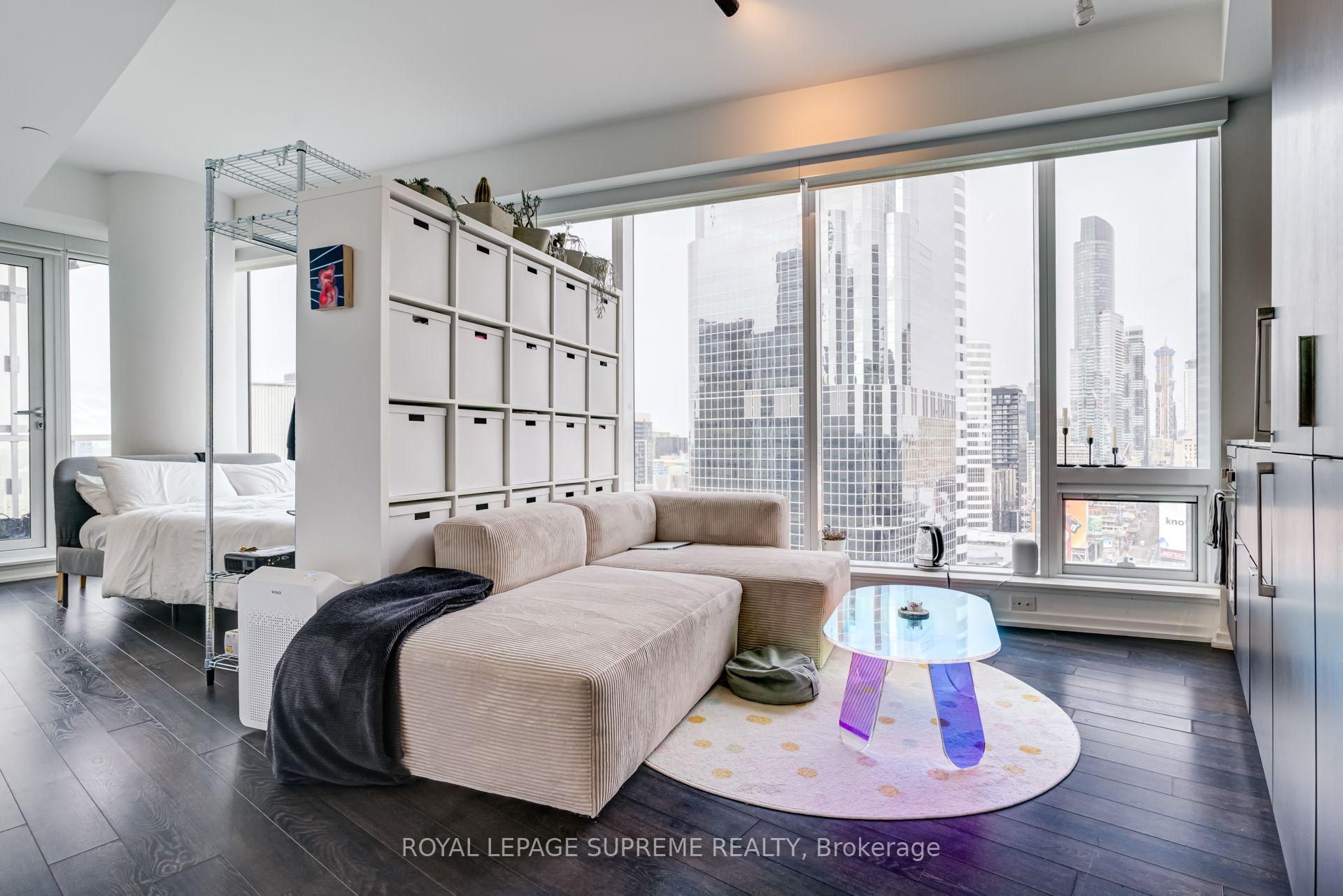 197 Yonge Street 2112, Toronto, On M5b 1m4