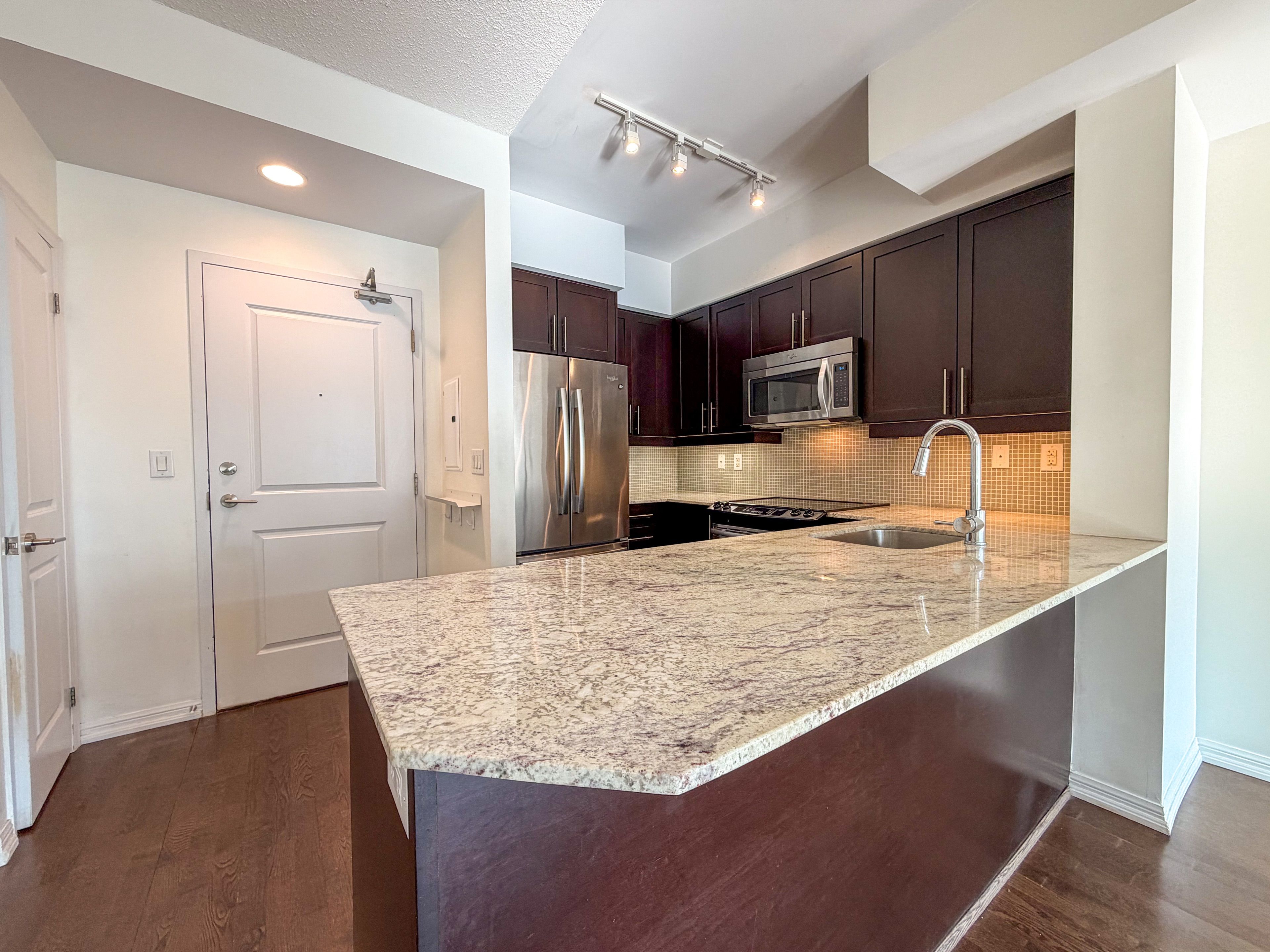125 Western Battery Road 2506, Toronto, On M6k 3r8