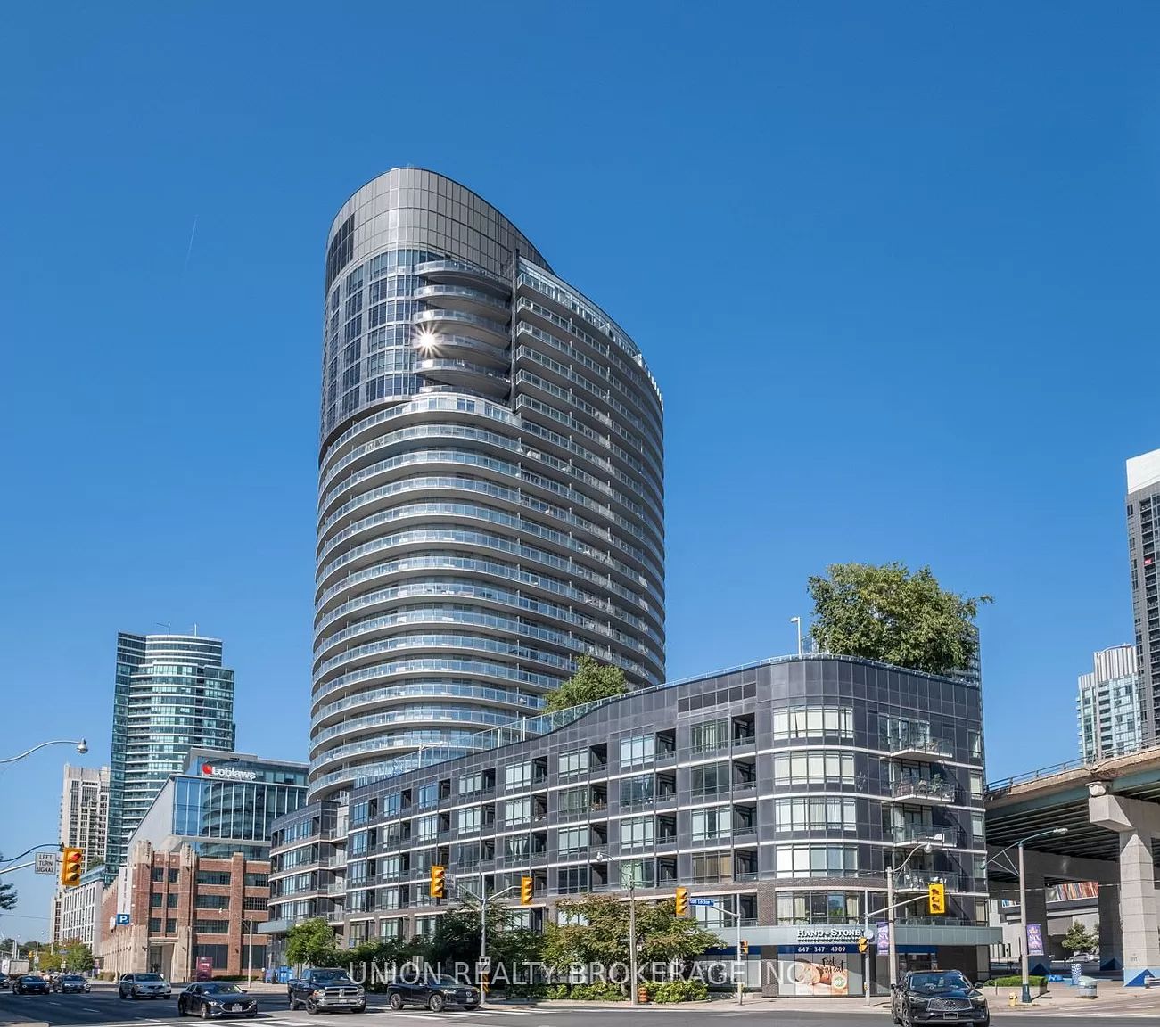 38 Dan Leckie Way 2112, Toronto, On M5v 2v6