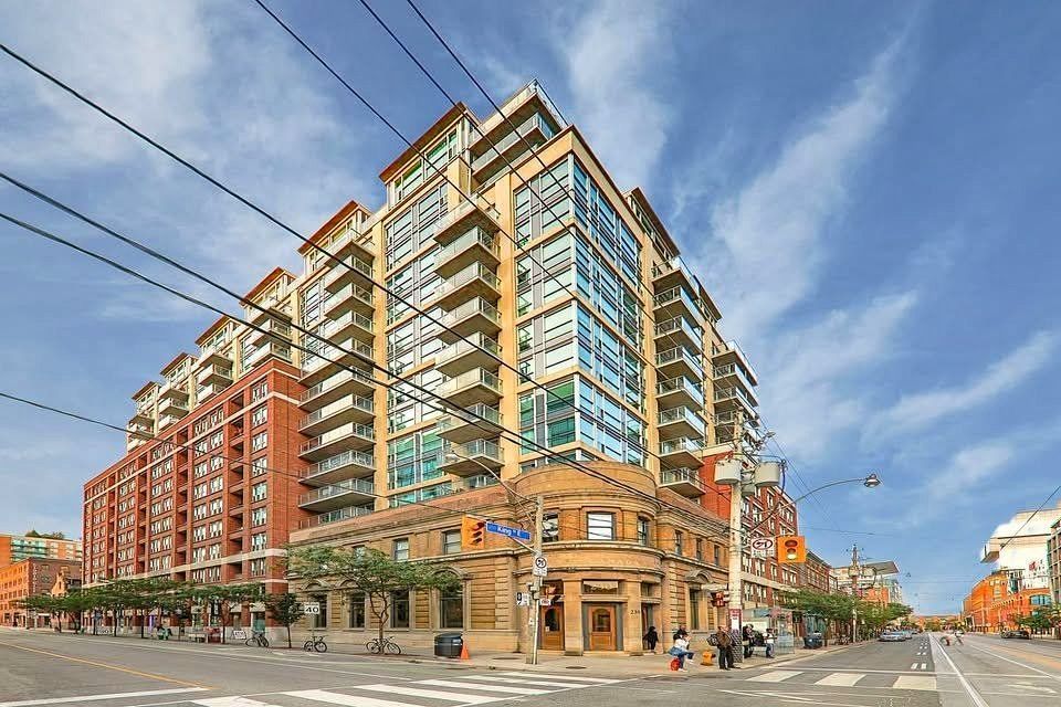 230 King Street E 920, Toronto, On M5a 1k1