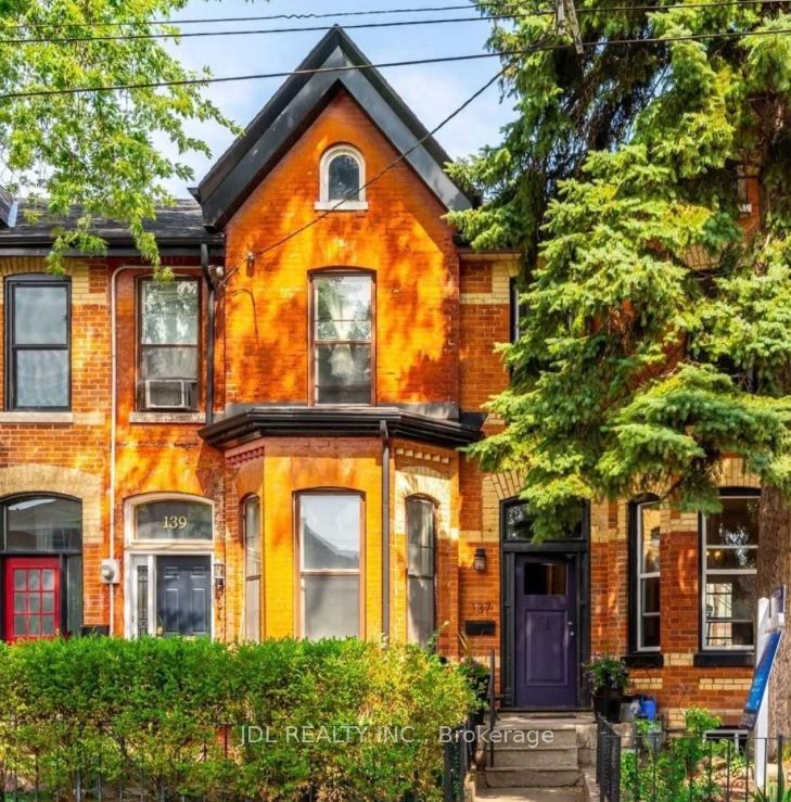 137 Denison Ave Avenue One Bedroom 2nd Floor, Toronto, On M5t 2n2