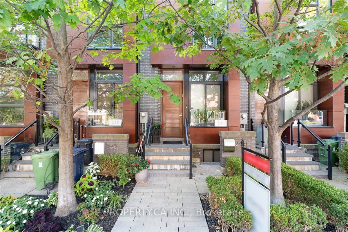 244 Manning Avenue, Toronto, On M6j 2k7