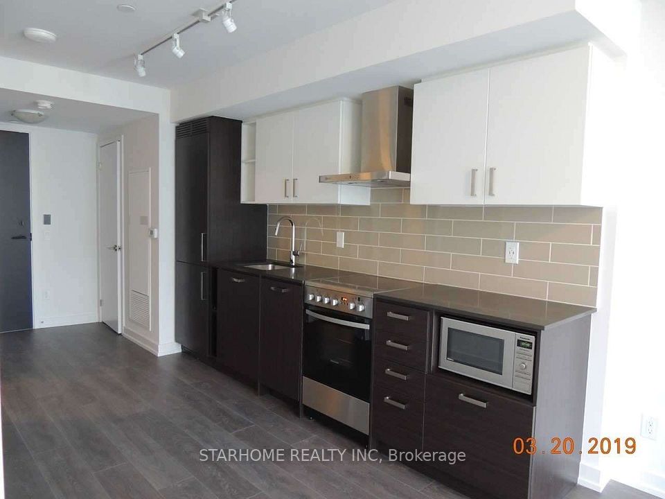125 Redpath Avenue 708, Toronto, On M4s 0b5