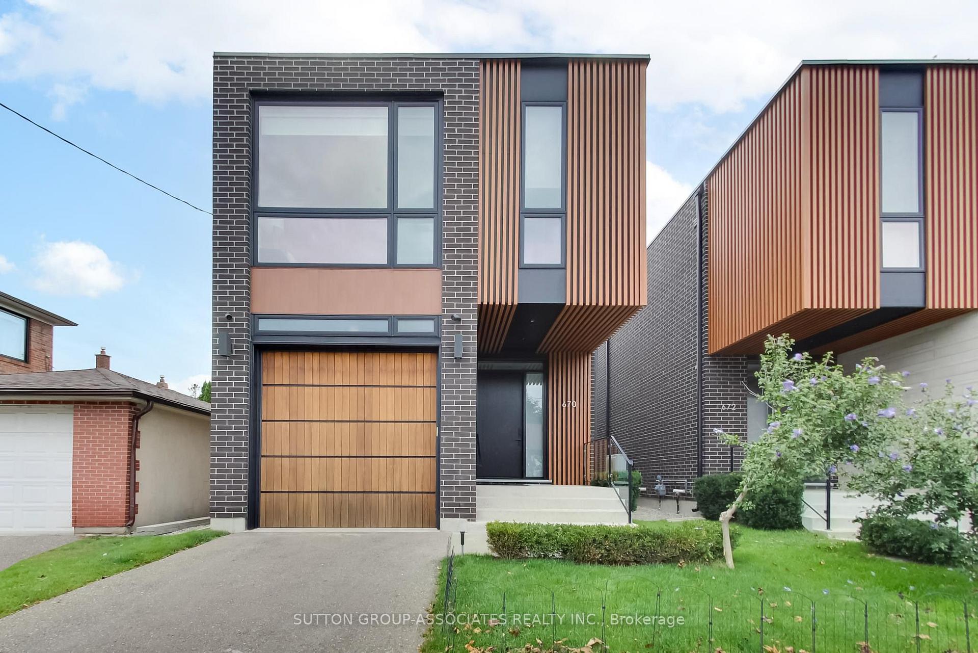 670 Winona Drive, Toronto, On M6c 3v8
