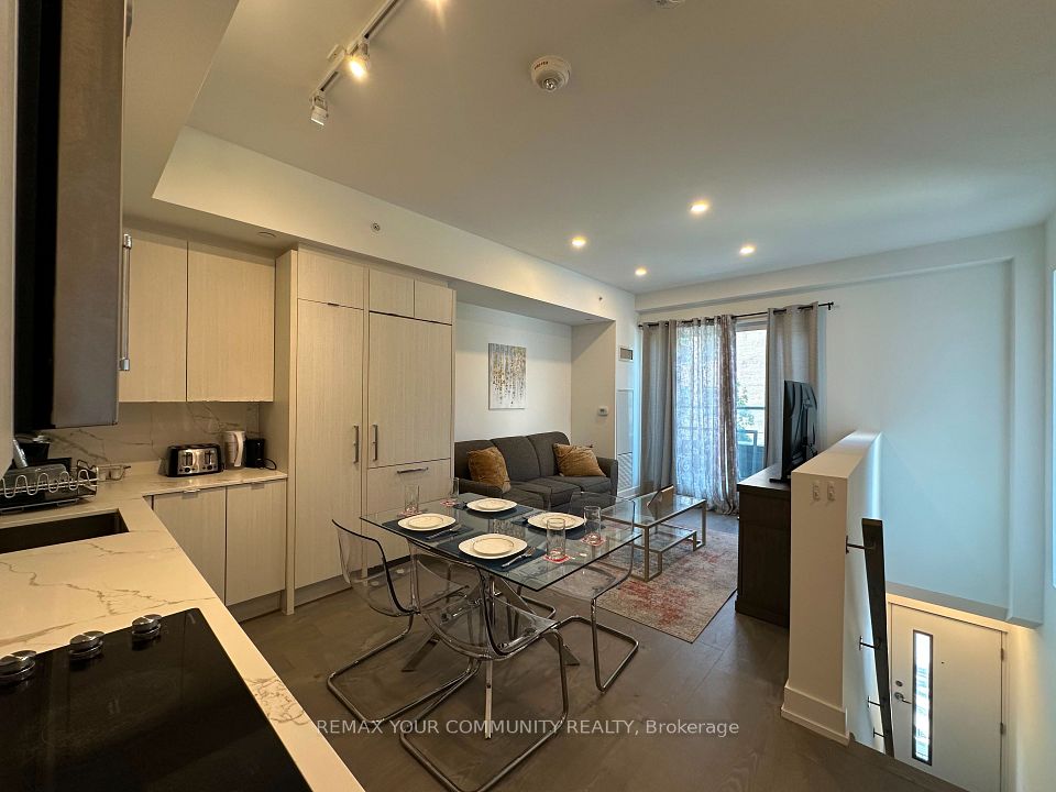 175 Pears Avenue Th 1, Toronto, On M5r 0c1