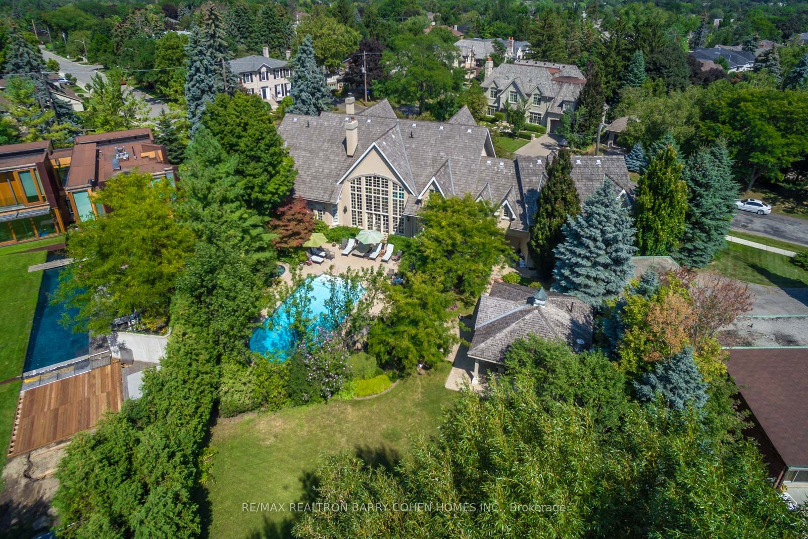 17 Bayview Ridge, Toronto, On M2l 1e3