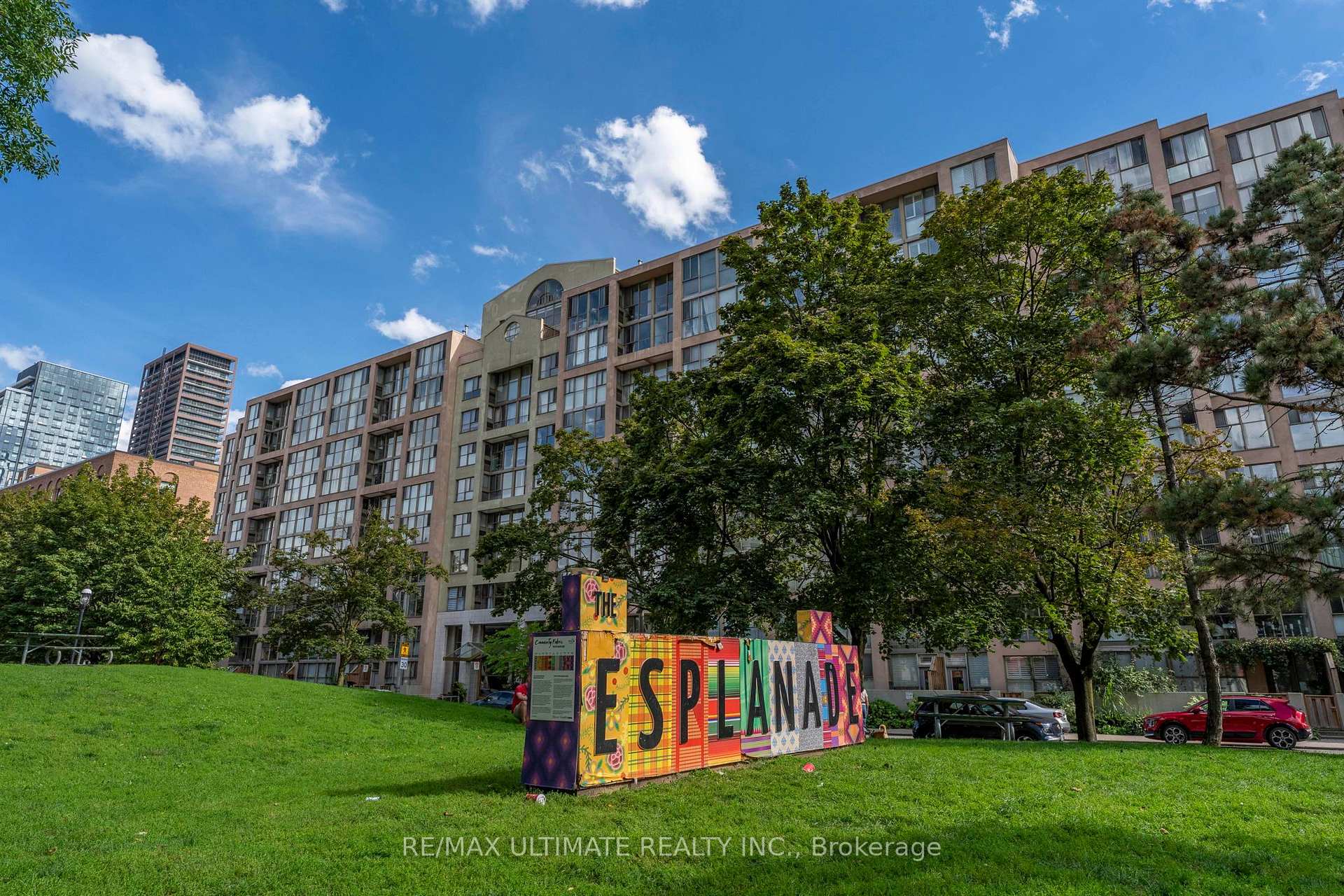 65 Scadding Avenue 513, Toronto, On M5a 4l1