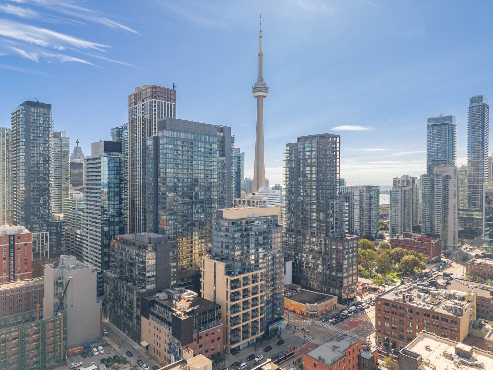 438 King Street 904, Toronto, On M5v 3t9