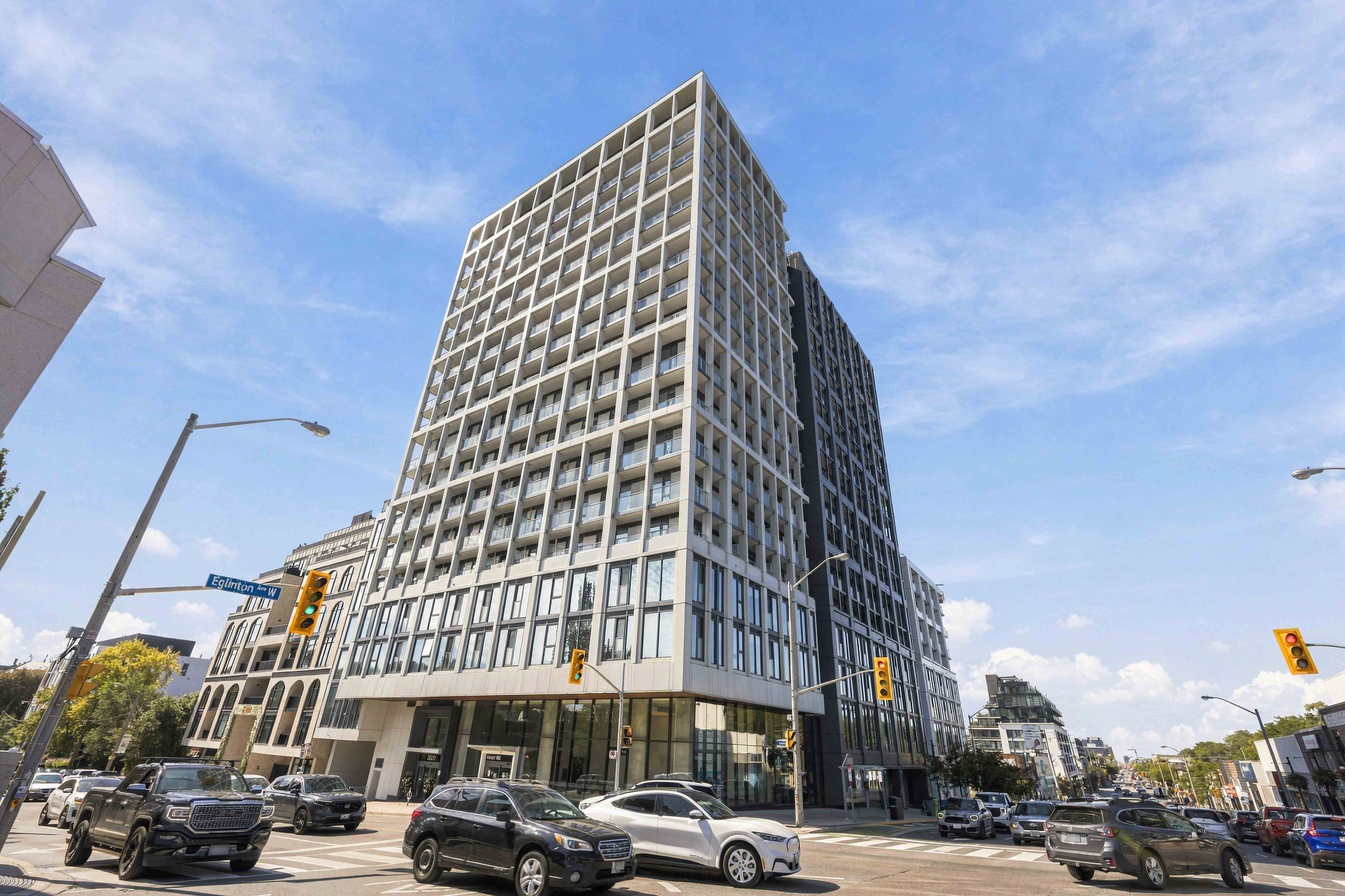 2020 Bathurst Street 817, Toronto, On M5p 0a6