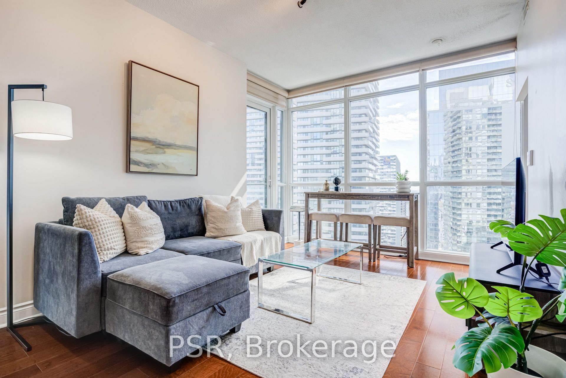 65 Bremner Boulevard 3401, Toronto, On M5j 0a7