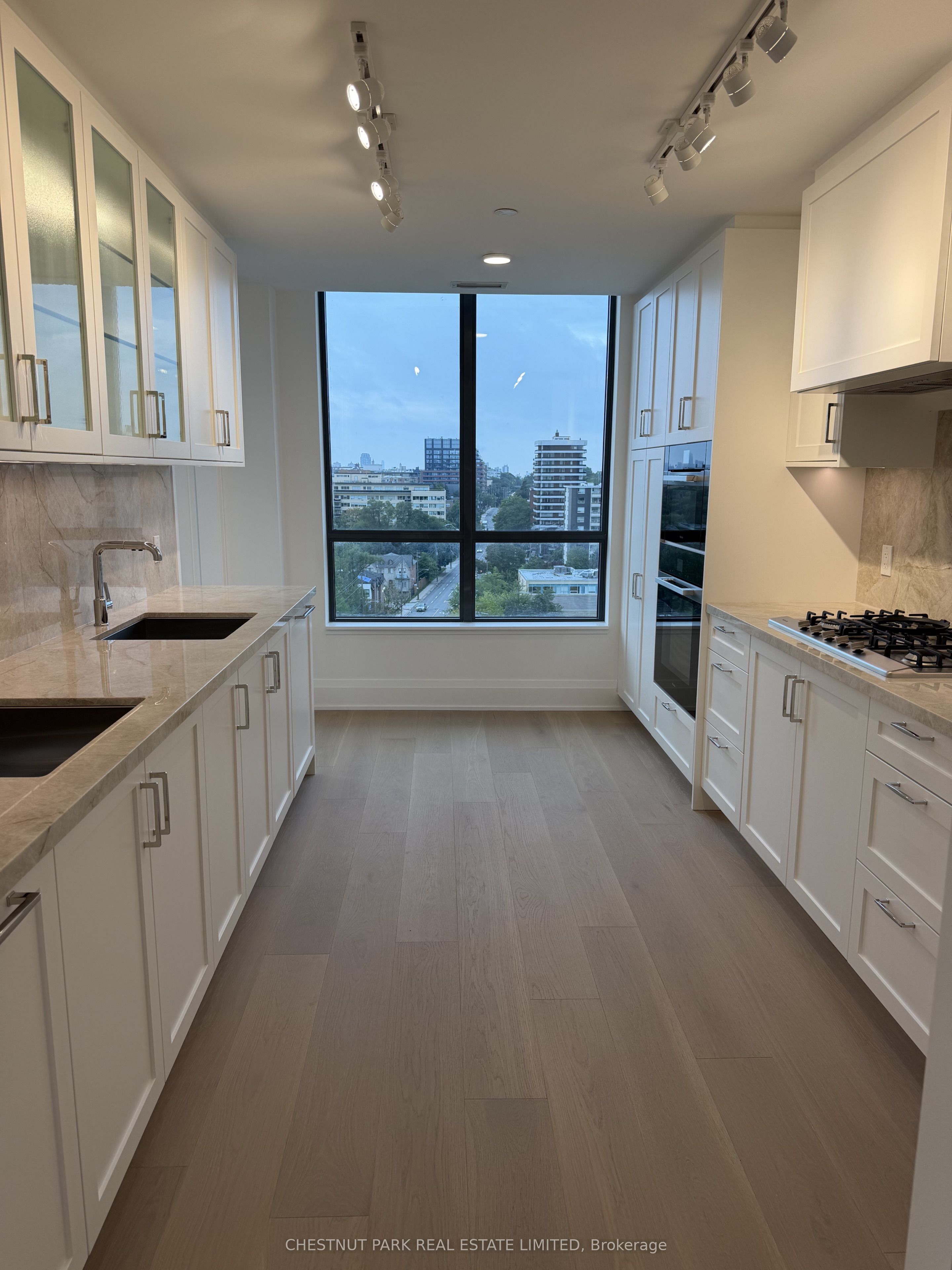 505 Glencairn Avenue 708, Toronto, On M6b 0b2