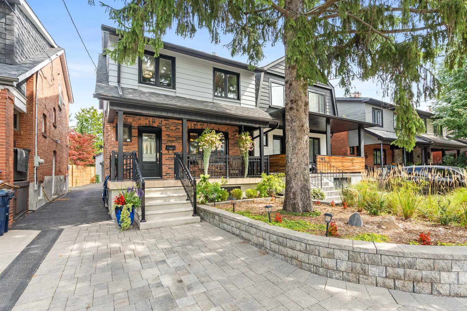 165 Northcliffe Boulevard, Toronto, On M6e 3k5