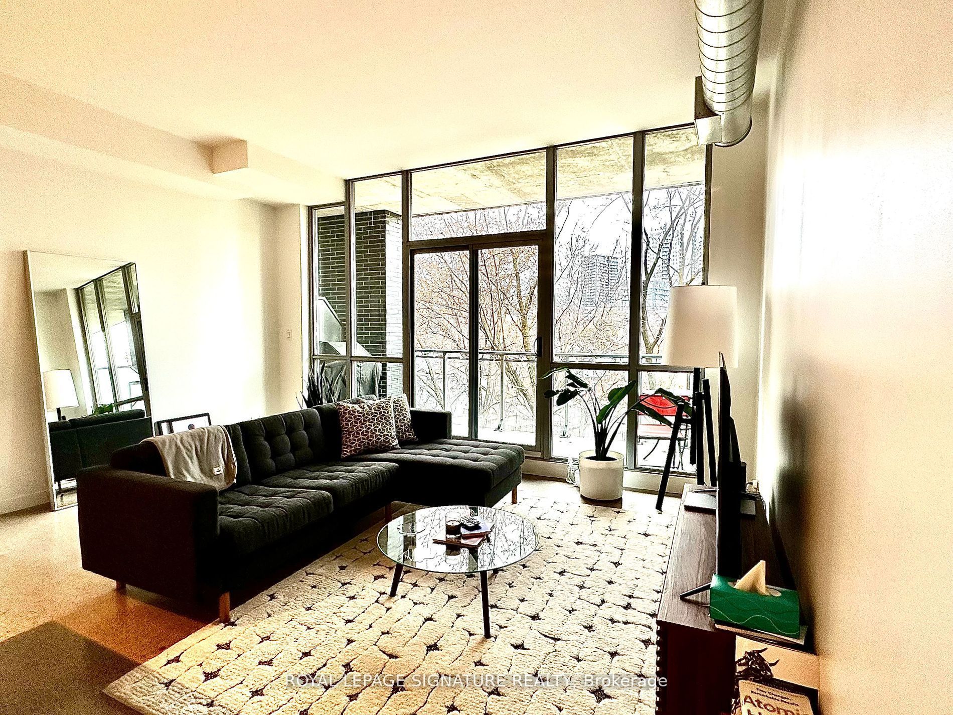 510 King Street E 514, Toronto, On M5a 1m1