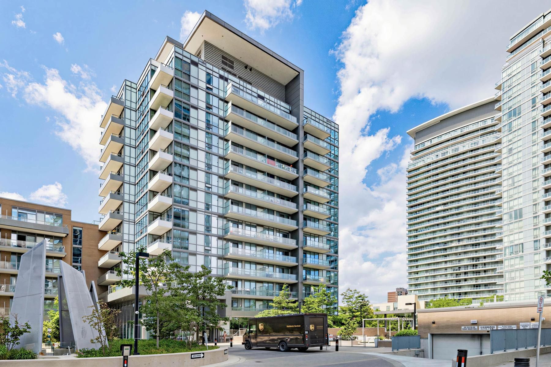 52 Forest Manor Road 707, Toronto, On M2j 1m6