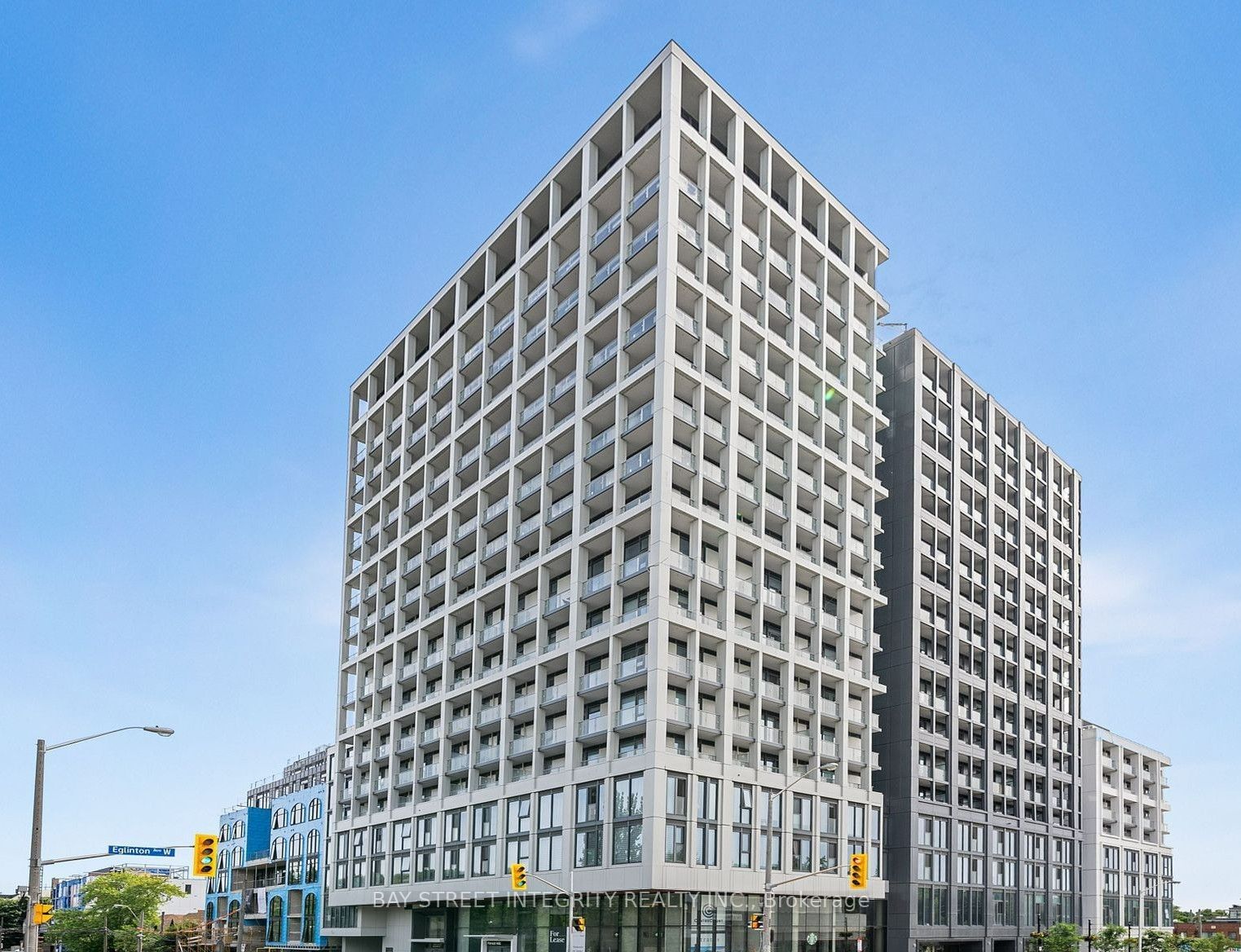 2020 Bathurst Street 1718, Toronto, On M5p 0a6