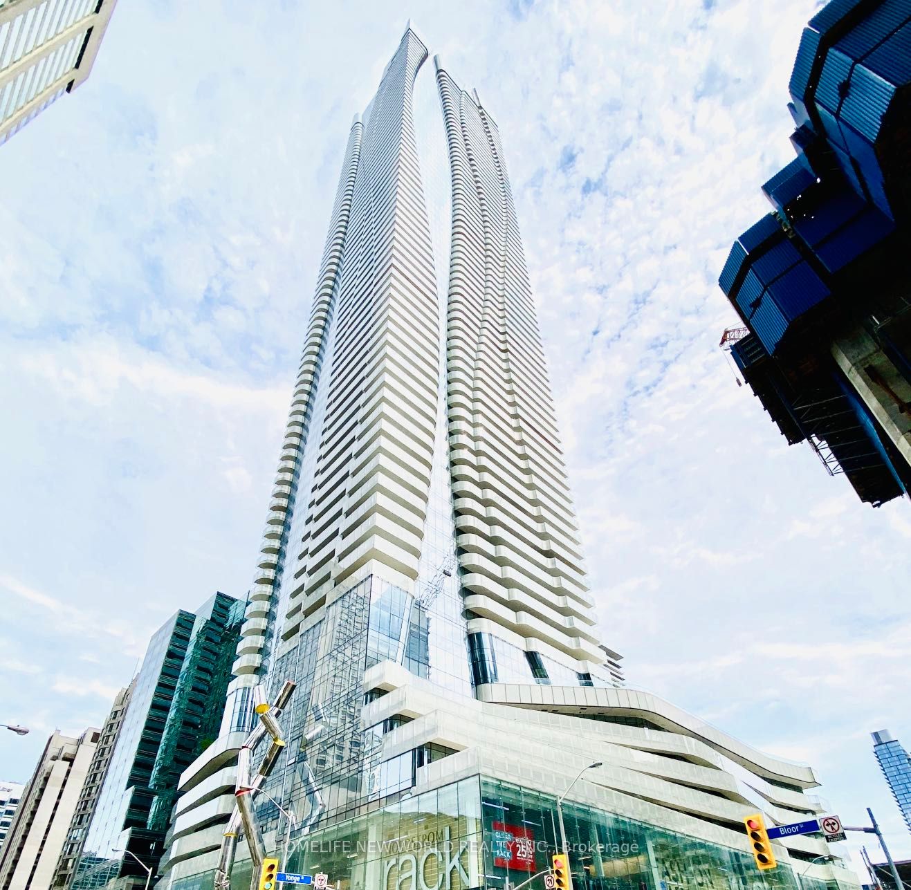 1 Bloor Street E 5004, Toronto, On M4w 0a8