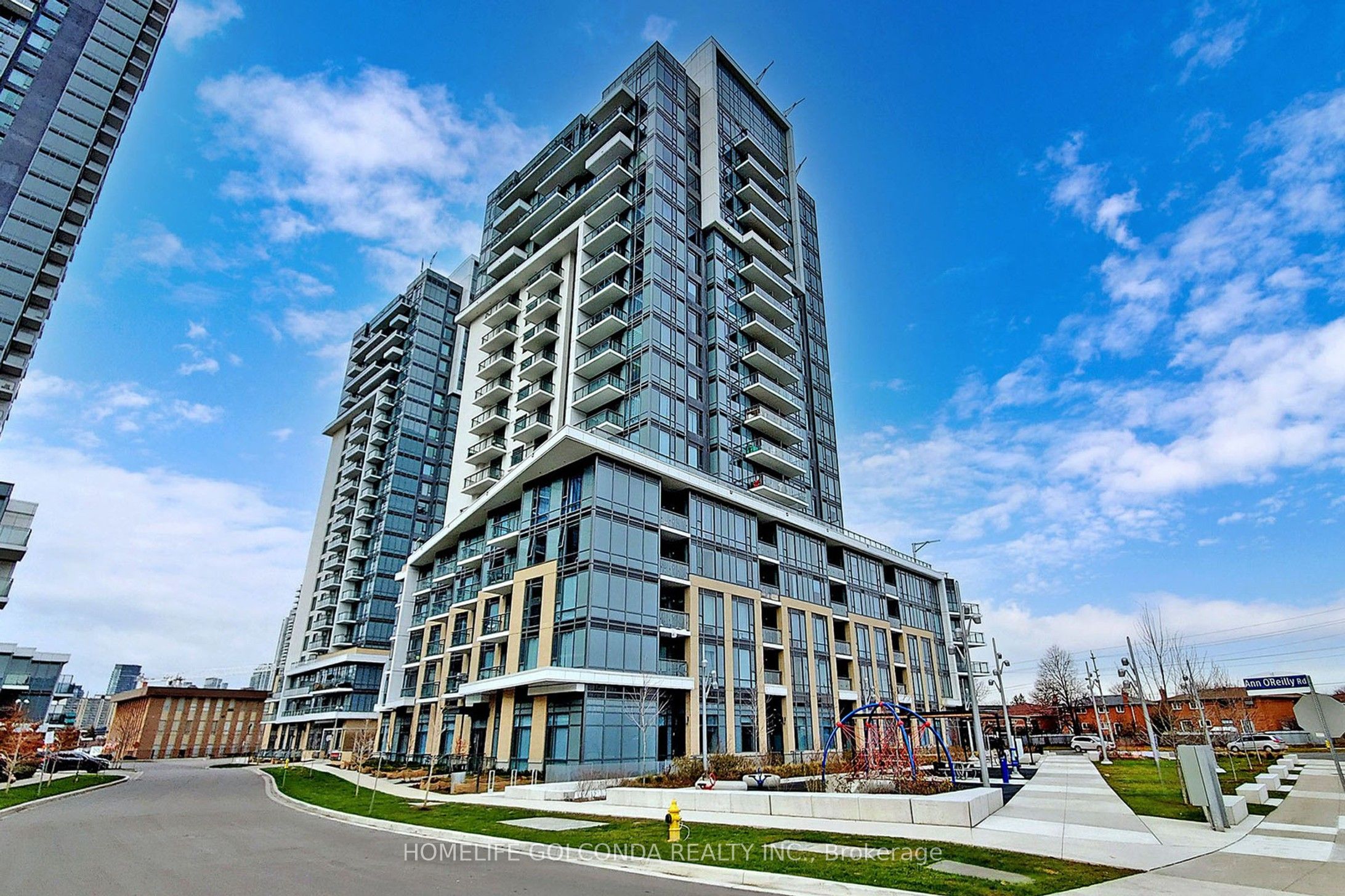 60 Ann O'Reilly Road 1560, Toronto, On M2j 0c8