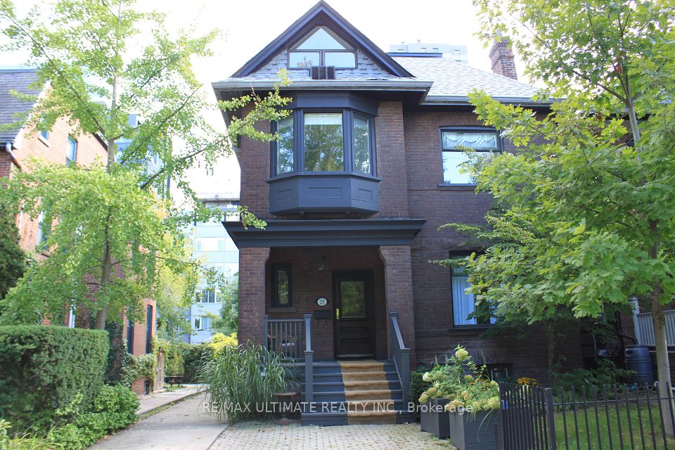 25 Chicora Avenue, Toronto, On M5r 1t7