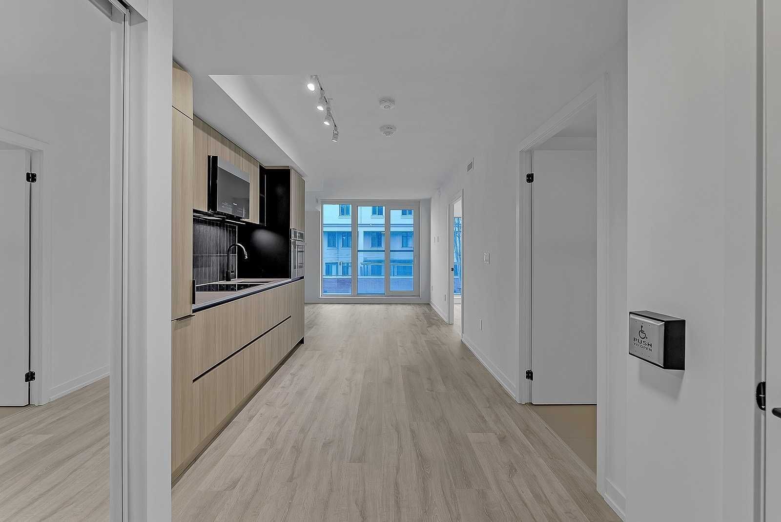 2 Augusta Avenue 303, Toronto, On M5v 0t3