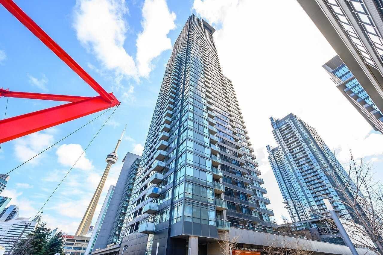 25 Telegram Mews 901, Toronto, On M5v 3z1