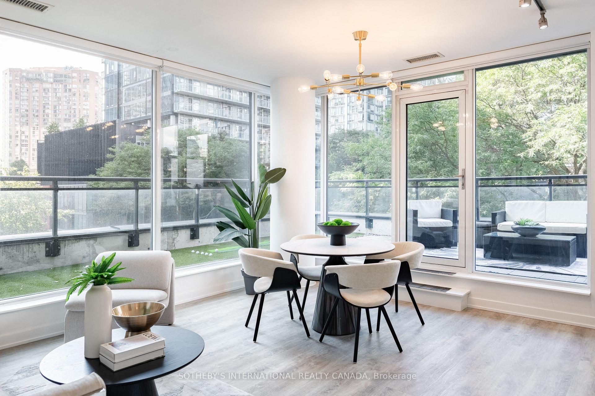 17 Dundonald Street 302, Toronto, On M4y 1k3