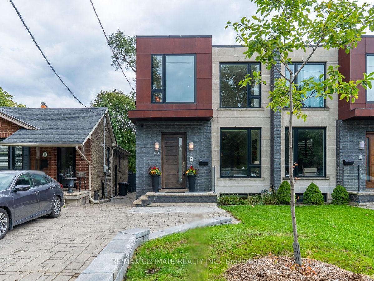 83 Rumsey Road, Toronto, On M4g 1p1