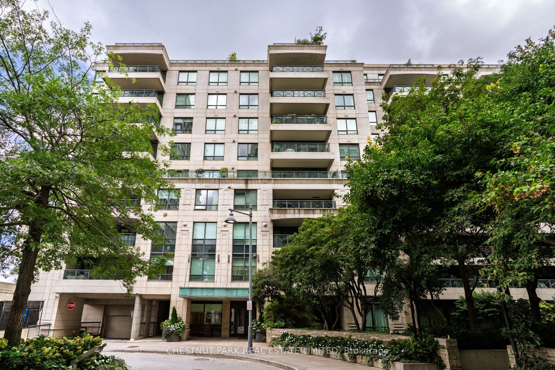 20 Scrivener Square 607, Toronto, On M4w 3x9