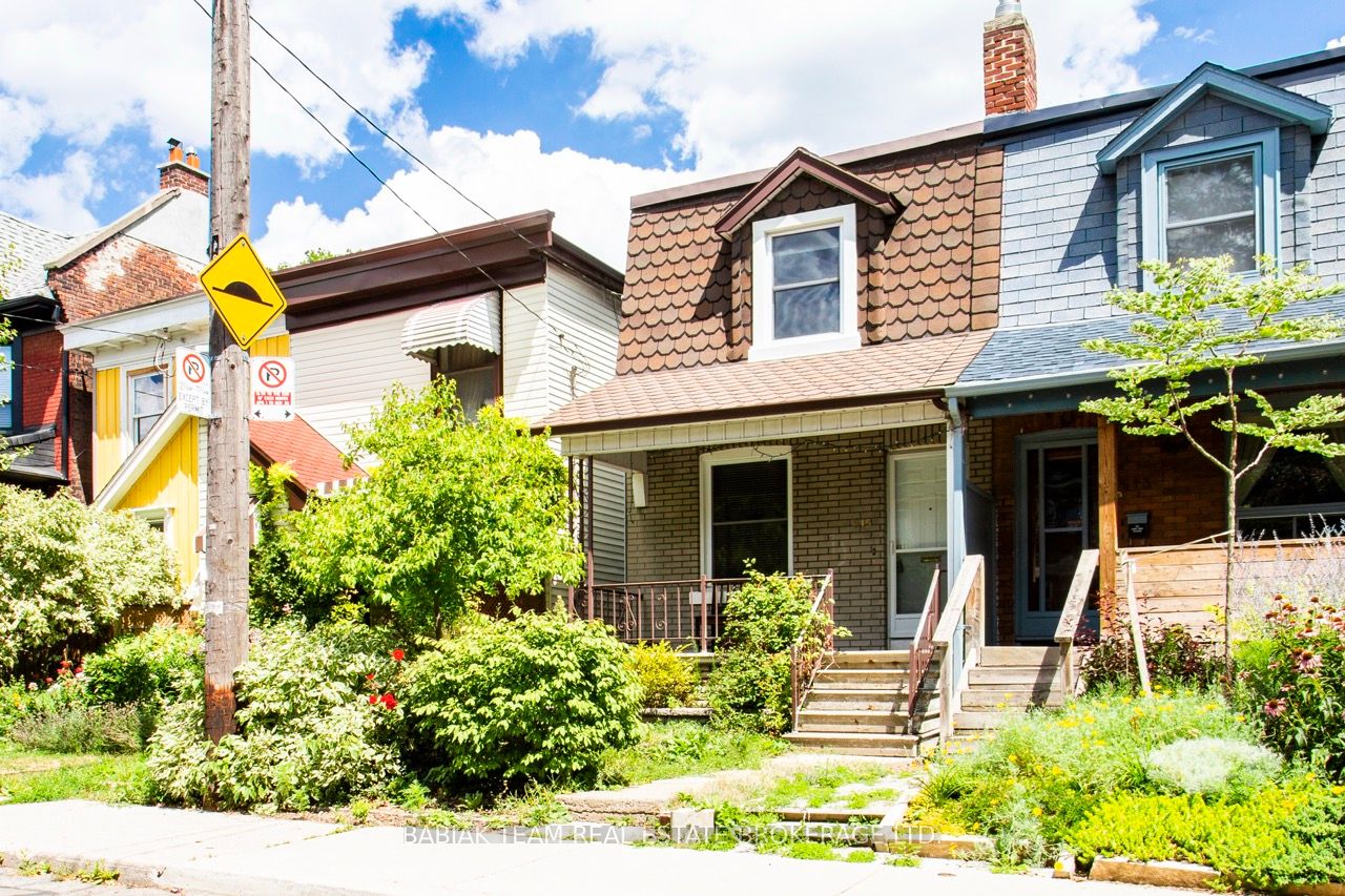 615 Crawford Street, Toronto, On M6g 3k1