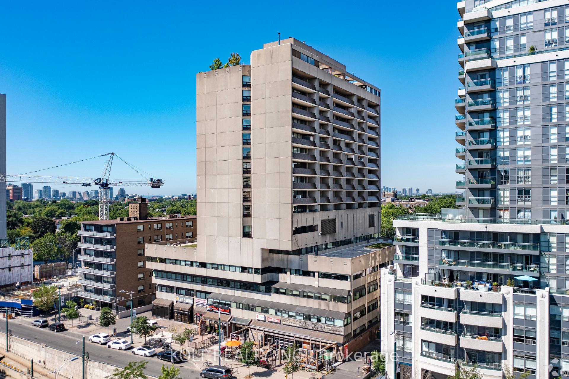 720 Spadina Avenue 304, Toronto, On M5s 2t9