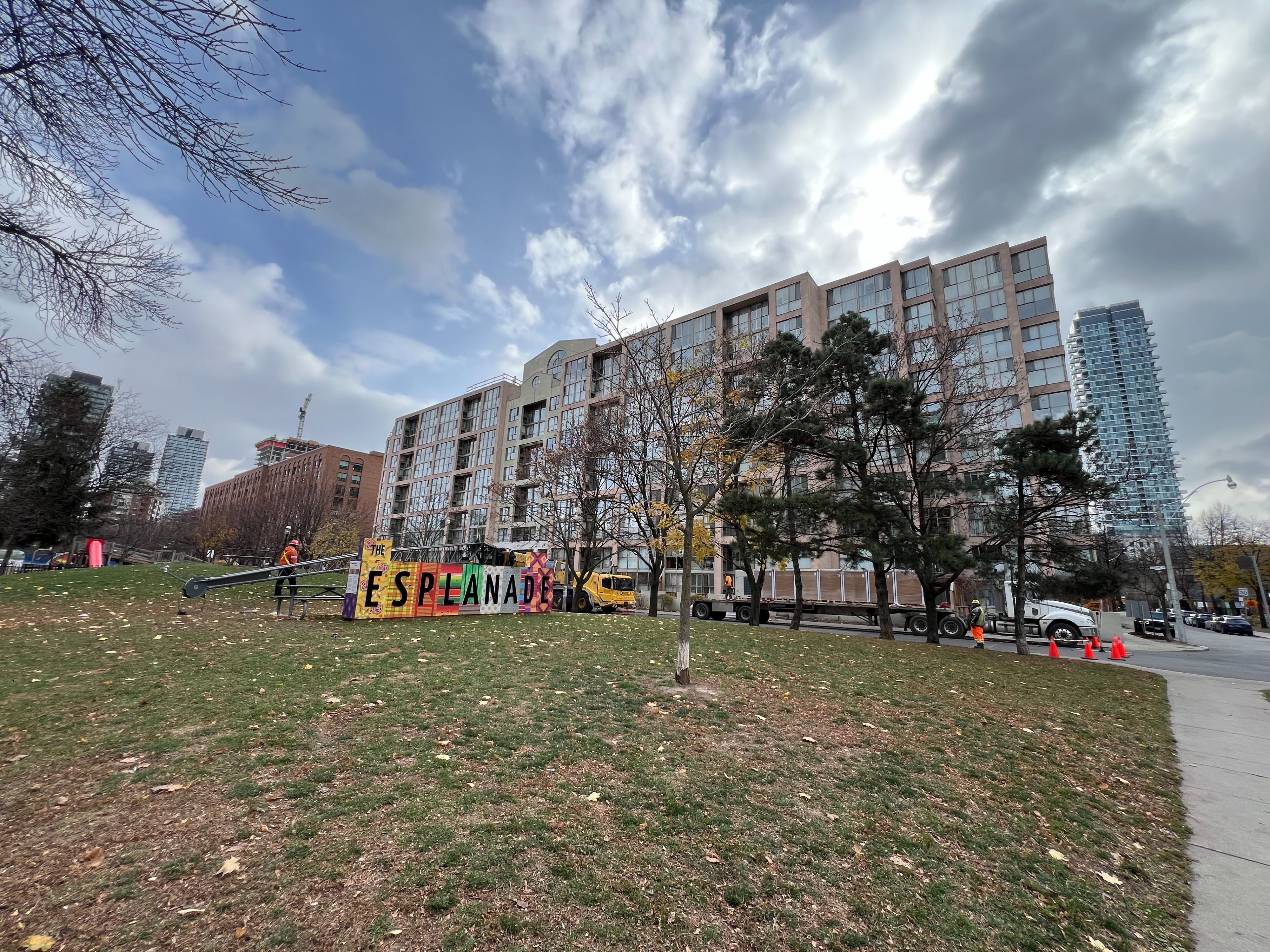 65 Scadding Avenue Ph5, Toronto, On M5a 4l1